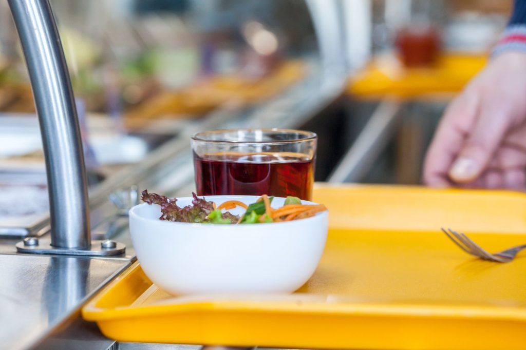 Canteen Lunch in the Alley — Cedar Rapids