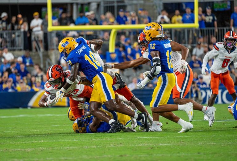 Pitt Panthers Start Season 3 0 With Decisive Win Over Syracuse
