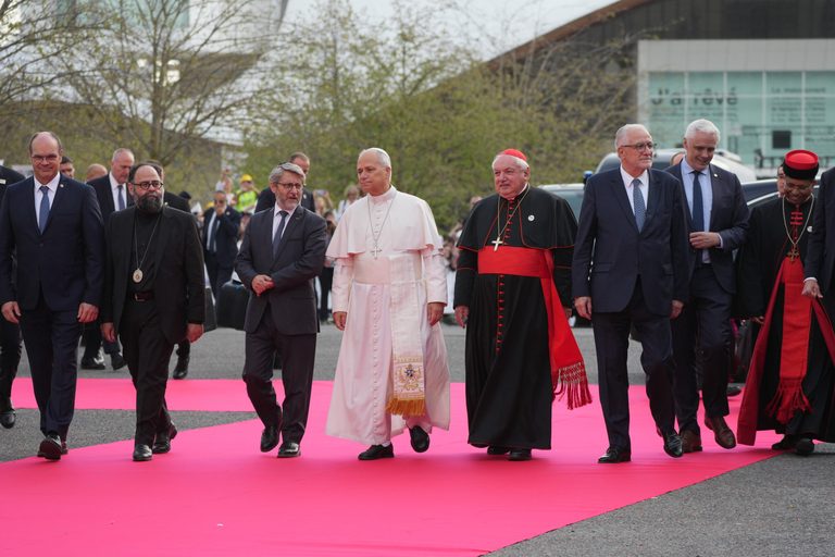 Pope Leo Xiv Calls French Religious Leaders To Champion Peace And Europe S Chris