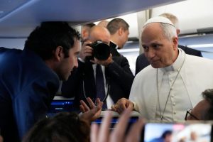 Pope Leo Xiv Welcomes Reporters On Plane Amid Trump Administration Media Ban