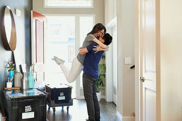 Practical Tips For First Time Cohabitation With Your Girlfriend