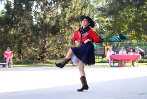 Prairie Village Hispanic Heritage Celebration Brings Colorful Dance And Food To
