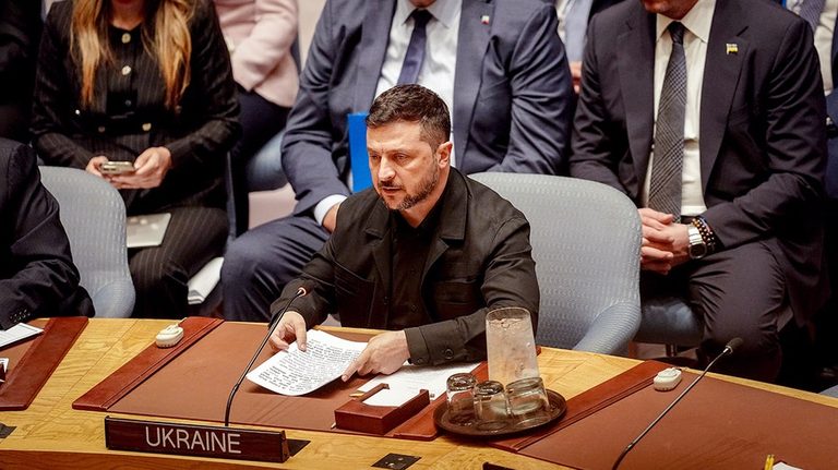 President Trump Pushes Swift Peace Talks As Zelenskyy Prepares Un Address