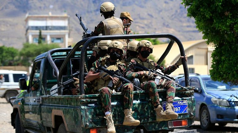 President Trump Says U S Will Advise Saudi Arabia As Houthi Attacks Threaten Oil