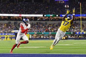Rams Dominate Giants 28 6 As Adams Shines And Donald Returns To Action
