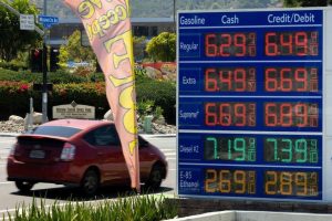 Record Labor Day Gasoline Prices Hit 4 Per Gallon Prompting Trump To Attack Refi