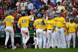 Red Sox Snap Three Game Skid With Suarez S 7 Inning Gem Over Royals