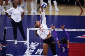 Renee Jones Steps Up As Arizona Volleyball S Surprise Offensive Leader