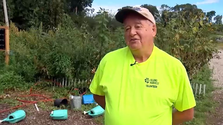 Retired Wantagh Volunteer Leads Brentwood Farm S Fight Against Food Insecurity
