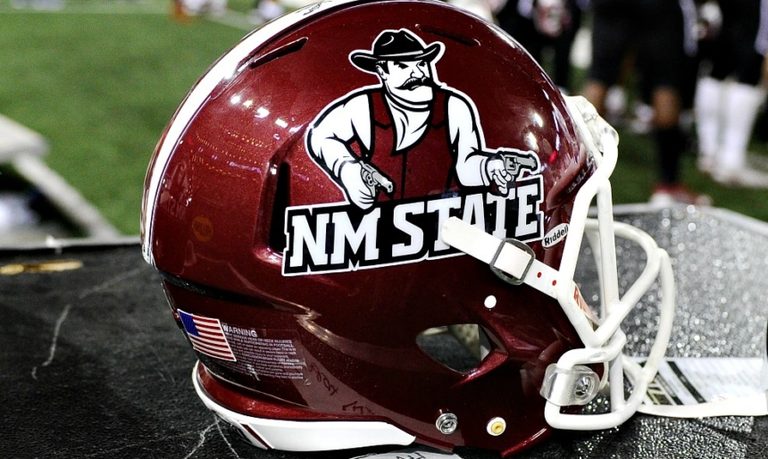 Rio Grande Rivalry Halftime New Mexico Leads Nmsu 14 3 In Las Cruces