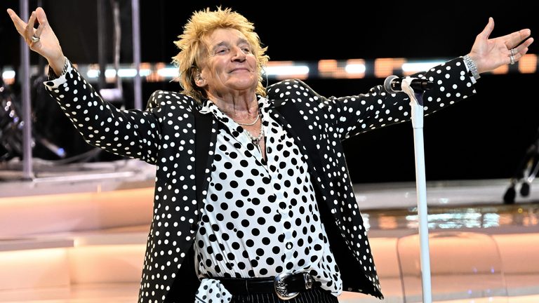 Rod Stewart Announces 2027 Final Encore Farewell Tour With North American Dates