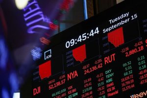 S P 500 And Nasdaq Open Modestly Higher As Oil Prices Dip And Treasury Yields Ri