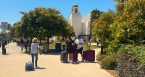 Santa Barbara Airport Becomes Usa Today Best Small Airport Finalist