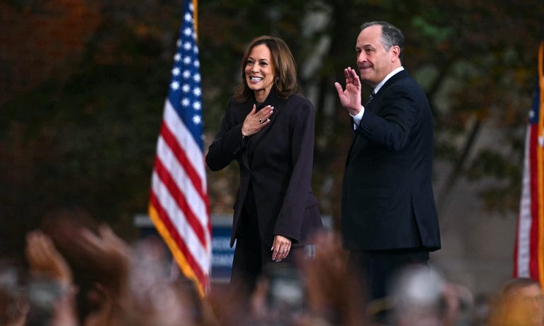 Security Team Stops Woman Who Trespassed On Vice President Harris And Second Gen