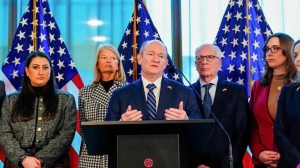 Sen Chris Coons Wins Delaware Democratic Senate Primary Defeats No Trump Challen