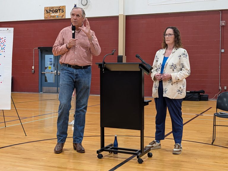 Sen Merkley And Rep Hoyle Host Stop The Corruption Town Hall In Springfield