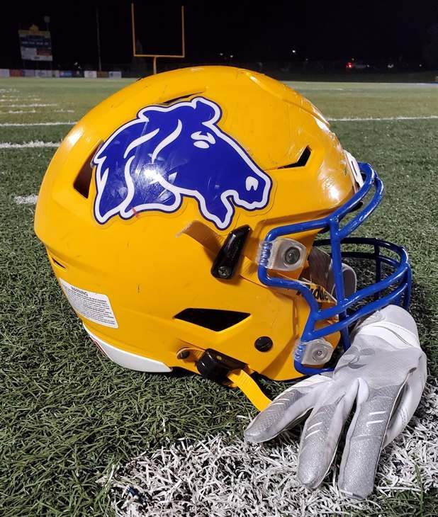 Sheridan Broncs Edge Trojans 24 21 In Homecoming Thriller