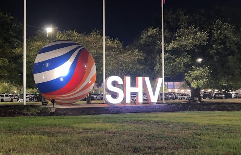 Shreveport Regional Airport Upgrades Entrance Gates And Highway Signs