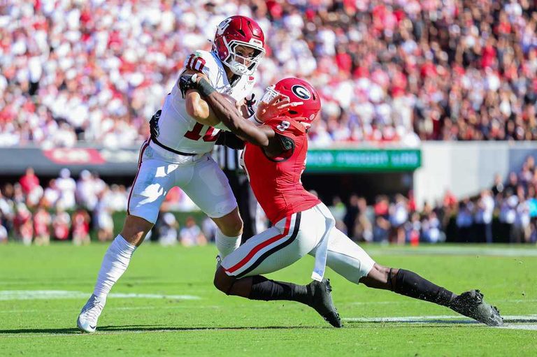 Sooners Coach Venables Says Benching Qb Mateer Was Discussed After Georgia Loss