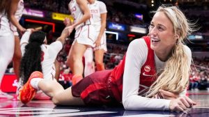 Sophie Cunningham Enjoys A Boat Day As The Wnba Pauses And Nfl Kicks Off The Sea