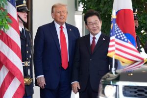 South Korean President Lee Backs Phased Approach To North Korea S Nuclear Disman