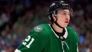Stars Keep Franchise Scorer Jason Robertson For 2026 27 Season On 12 M Deal