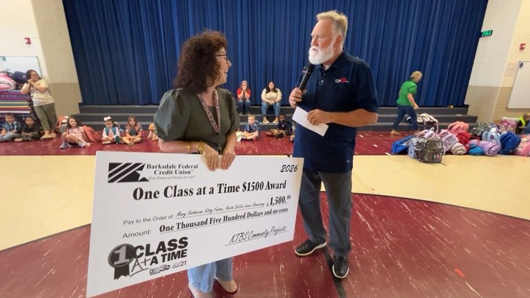 Stonewall Teacher Receives 1 500 Grant To Build Family Learning Bags