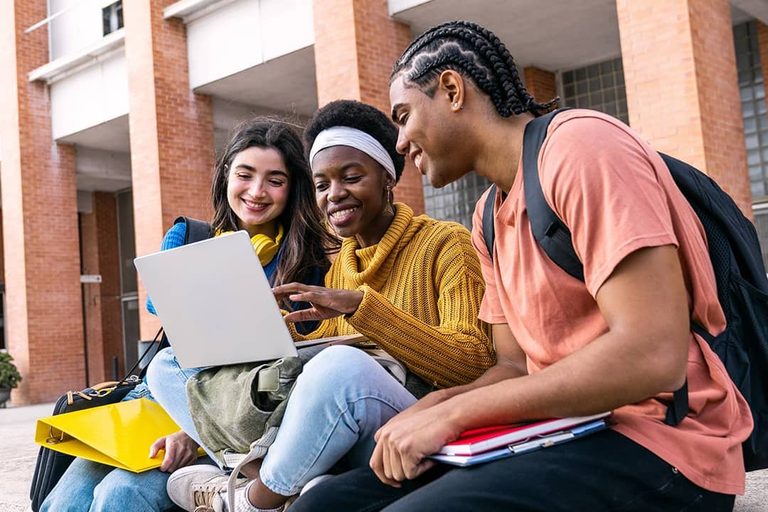 Students Cool On Ai Hype But Still Want Adaptive Study Tools