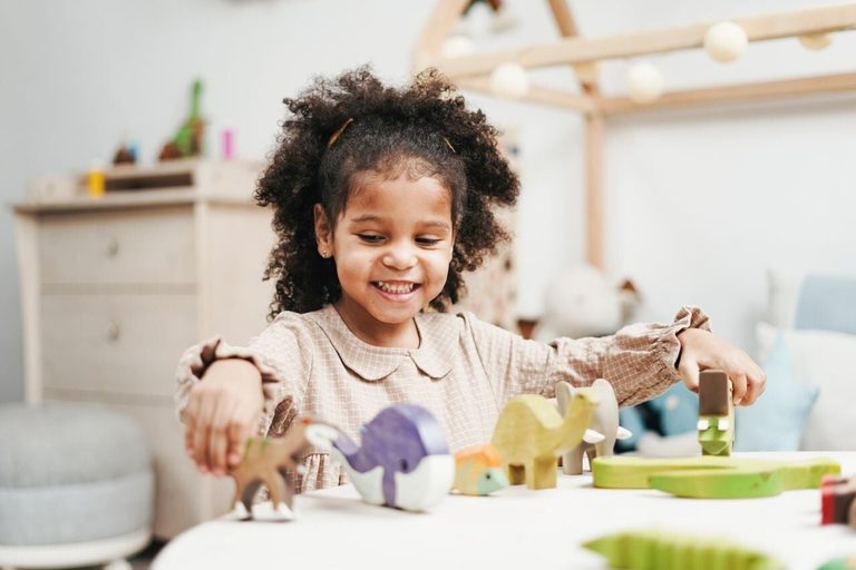 Study Finds Some Solo Playing Children Thrive When They Feel They Belong