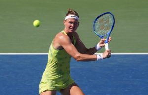 Swiatek Survives Tight Battle To Reach Us Open Fourth Round Set To Meet Zheng