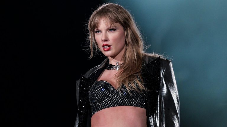 Taylor Swift S Babylon Draws On Ancient Ruin Metaphor To Explore Lost Love