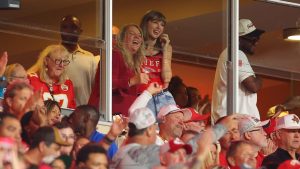 Taylor Swift S Chiefs Tank Top Sparks 40 Fan Demand On Fanatics