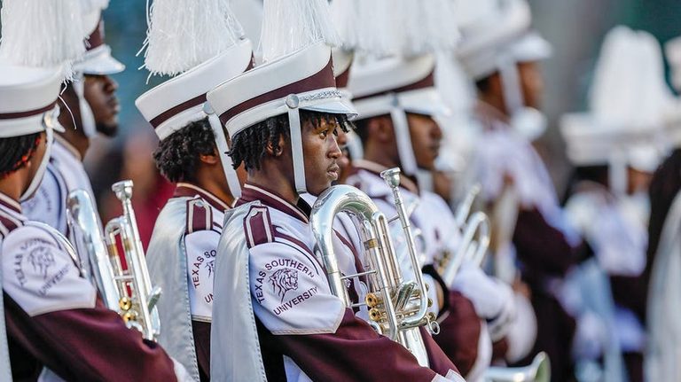 Texas Southern Marching Band Tuba Player Punches Fan During Prairie View Game