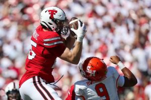 Texas Tech Linebacker Austin Romaine Scores Two Pick 6 Touchdowns In First Half