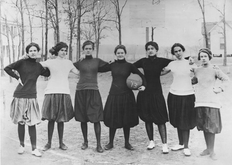 Texas Woman S University Marks 125 Years With State Fair Exhibit