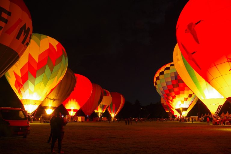 Thousands Gather For Boise S Night Glow Hot Air Balloon Spectacular At Ann Morri