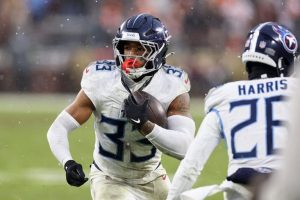 Titans Linebacker Cedric Gray Enters Concussion Protocol After Tennessee Utv Cra
