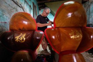 Traditional Chinese Coffin Makers In Muar Keep Fading Family Craft Alive
