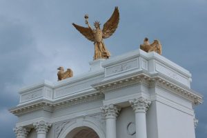 Trump Administration Announces Groundbreaking Plan For Washington Arch Despite P