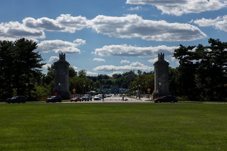Trump Administration Proceeds With Washington Triumphal Arch Despite Congression