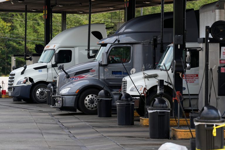 Trump Backs Ending Diesel Exports As Prices Surge Republicans Push Relief Measur