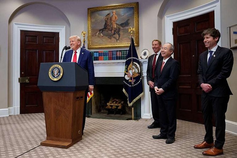 Trump Defends Ai Data Centers As Economic Boost Calls Opposition Backwards