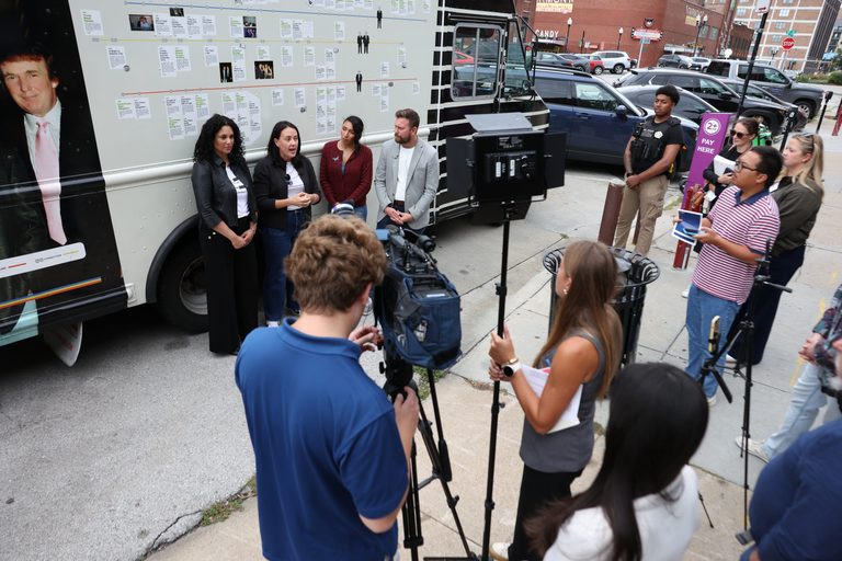 Trump Epstein Bookmobile Stops At Andersonville S Raygun Shop Wednesday