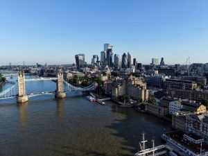 Uk Consumer Borrowing Hits Strongest Level Since 1993 Boe Reports
