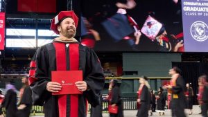 University Of Phoenix Highlights Key Factors For Working Adults Choosing Online