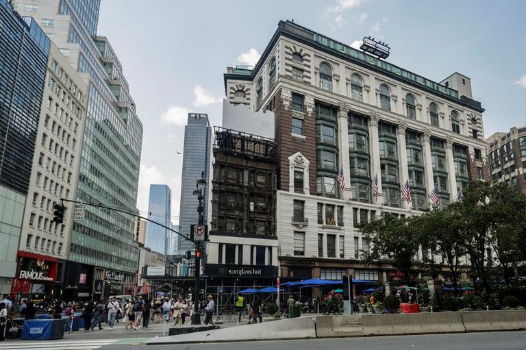 Us Q2 Gdp Revised Up To 2 2 As Consumer Spending And Ai Investment Drive Growth