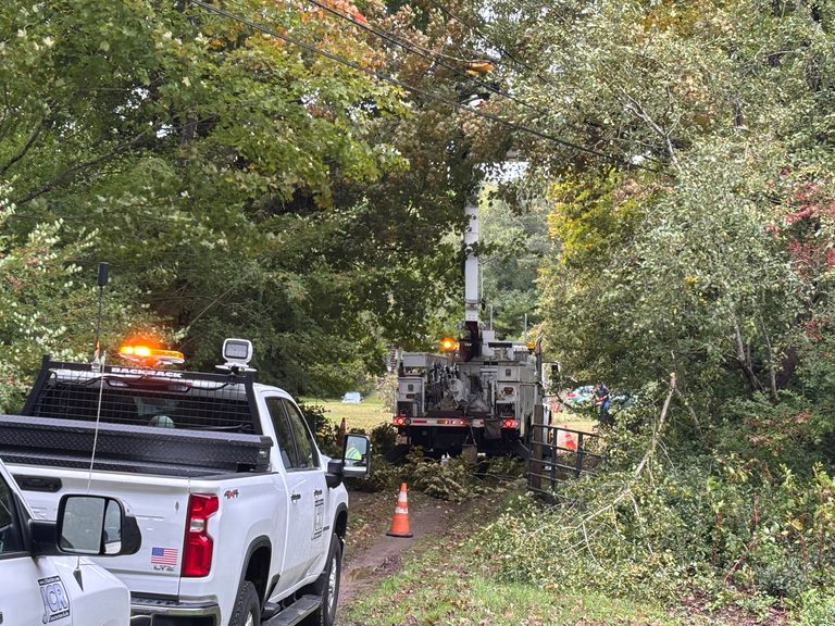 Utility Crews Restore Power To Thousands In Lyme And Across Connecticut After We