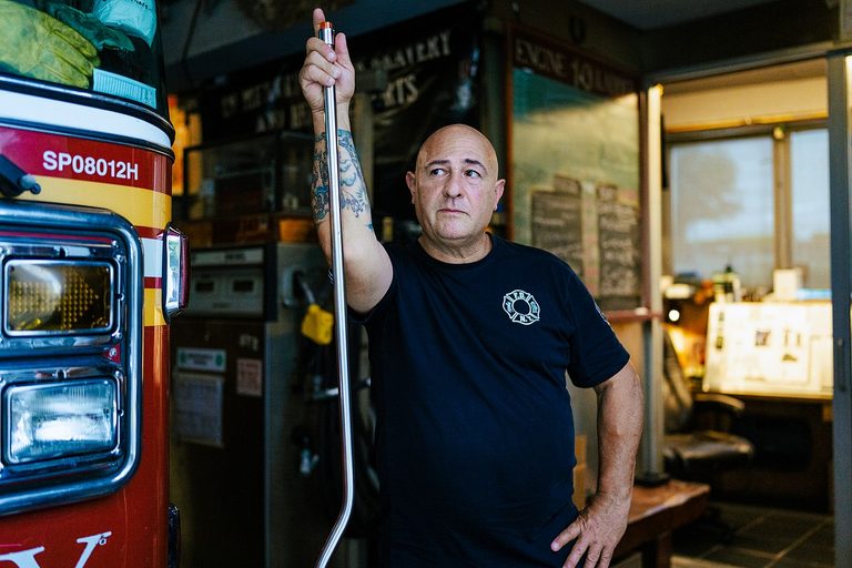 Veteran Fdny Firefighter Sal Argano 25 Years After 9 11 Still Serves At Historic
