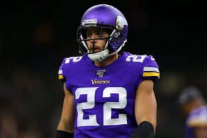 Vikings Re Sign Safety Harrison Smith To One Year Deal