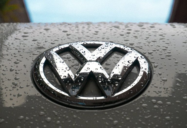 Volkswagen Recalls Over 208 000 Tiguan Atlas And Audi Q3 Suvs In Indiana